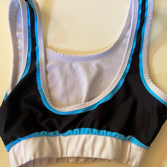 Cheerleading, gymnastics or dance practice wear. Great condition - gym clothes - Picture 3 of 4